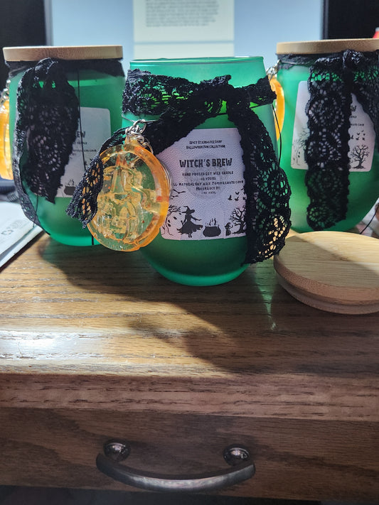 Limited Edition Halloween Witch's Brew 14oz (Pomegranate Cider) Scented Candle